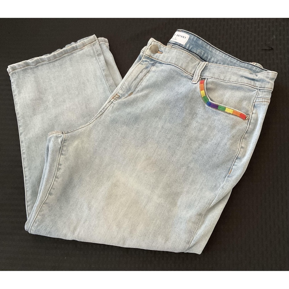 Lane Bryant Boyfriend Capri Jeans Womens 20 Light Wash Rainbow Embroidered Denim